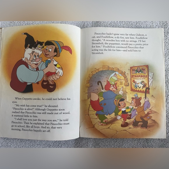 Little Golden Book Walt Disney book bundle - Picture 9 of 11